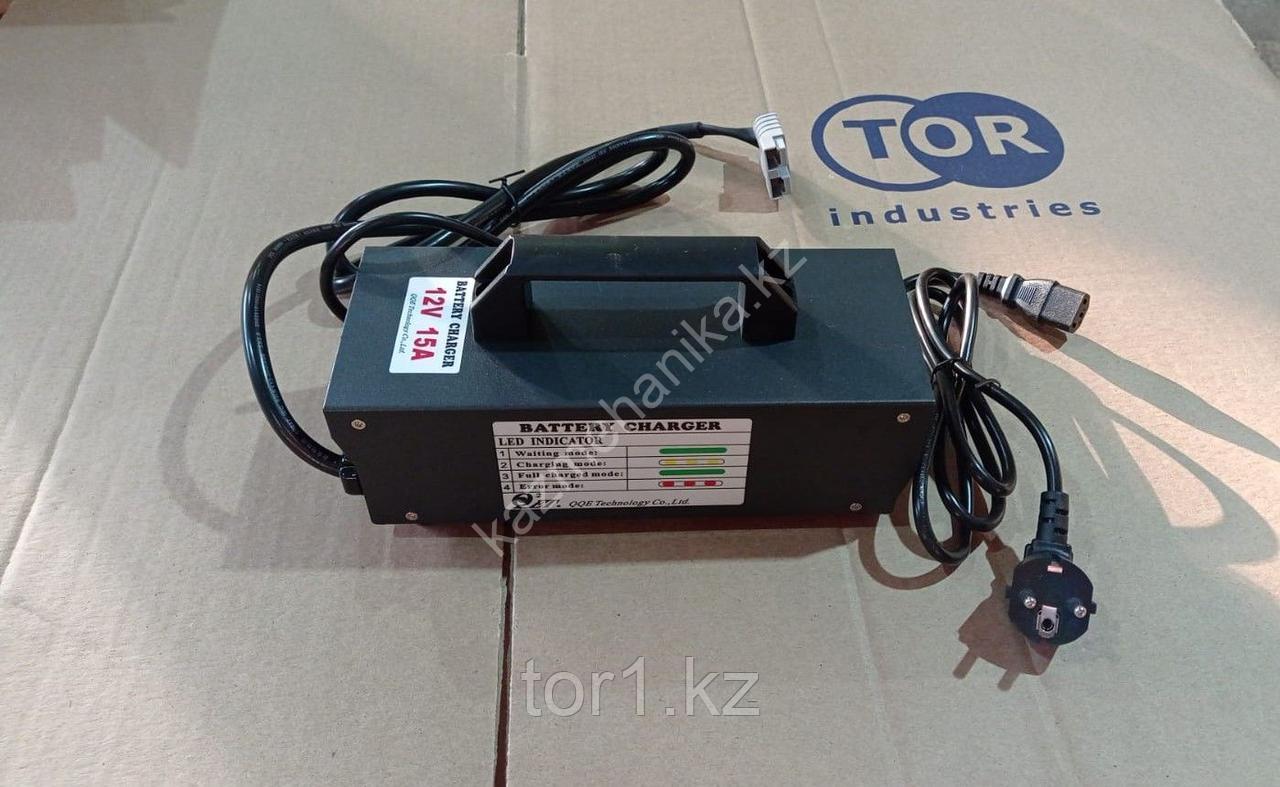 Зарядное устройство для штабелёров DYC/PEMS
12V/15A (Charger)