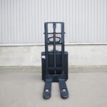Самоходный Штабелер OXLIFT BX1526E 2600 мм 1500 кг с платформой для оператора