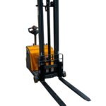 Штабелер самоходный 1,0 т 3,0 м XILIN CPD10W с наклоном мачты и противовесом 24/105 В/Ач