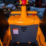 Тележка электрическая 2000 кг 1150 мм XILIN CBD20L с закрытой платформой 24/280 В/Ач