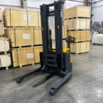 Штабелер самоходный 1,5 т 5,0 м XILIN CTDR15-III Li-ion 24/230 В/Ач раздвижные вилы и опоры