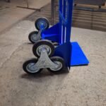 Тележка грузовая для лестниц TOR КГ-200ПЛ г/п 200 кг (трехколесный блок)