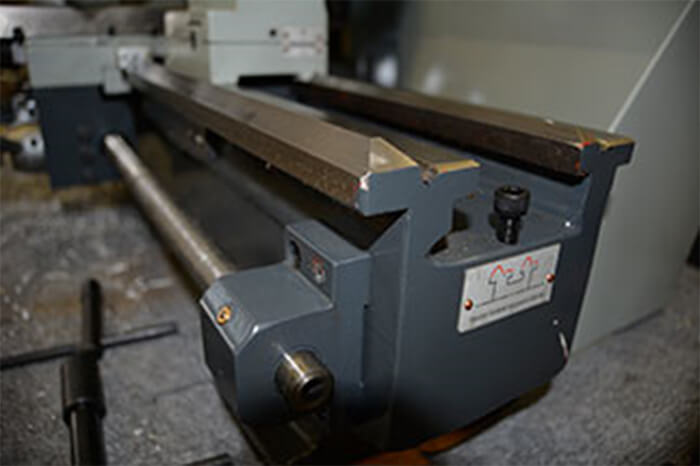 Универсальный токарный станок MML 250х550 (2550)