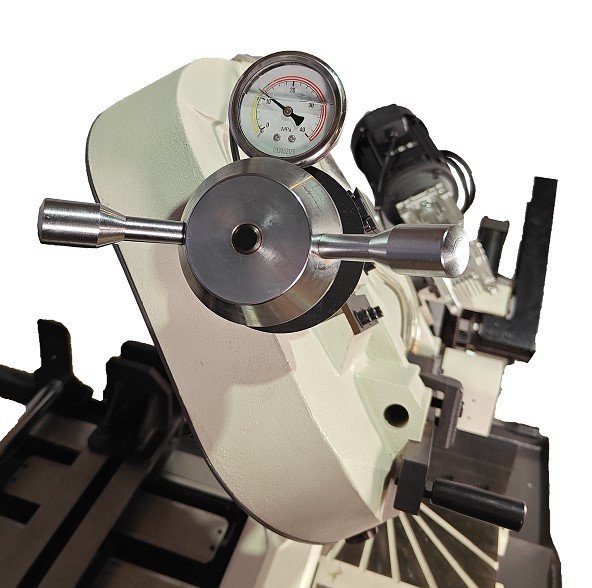 Листогиб EuroMaster LBM 250 PRO
