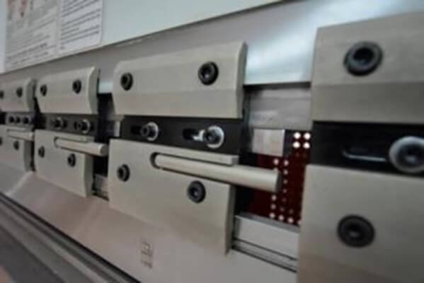 Гидравлический листогибочный пресс METAL MASTER HPJ 32100 Sensor
