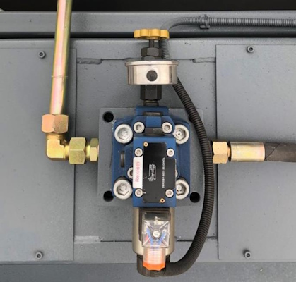 Гидравлический листогибочный пресс METAL MASTER HPJ 32100 Sensor