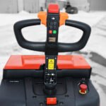 Самоходная Тележка OXLIFT TX20L 2000 кг Li-ion с платформой для оператора