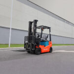 Электропогрузчик Вилочный RX 3545L OXLIFT 3500 кг 4500 мм Li-Ion, Side-Shift