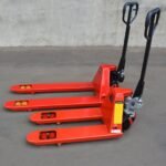 Ручная гидравлическая тележка OXLIFT OX25-L800-W450 800 мм 2500 кг узковильная коротковильная