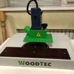 Фрезерный станок для снятия свесов кромочных материалов по пласти WoodTec D2