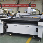 MetalTec 1530C (1500W) оптоволоконный лазерный станок для резки металла с ручной сменой рабочих столов